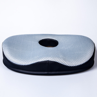 Coussin ergonomique en mousse à mémoire de forme pour le soulagement de la douleur lombaire, soutien des hémorroïdes sciatiques du coccyx