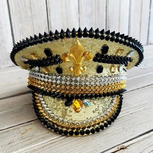 Nuovo Cappello da Capitano Deluxe per il Giorno della Partita di Mardi Gras con Fleur De Lis - Product Image 2