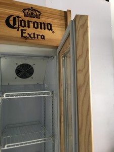 Refrigerador Exhibidor de Jugos con Puerta de Vidrio, Diseño Delgado, Temperatura Única, para Almacenamiento de Bebidas Energéticas, Venta al por Mayor - Product Image 3