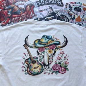 Pegatinas 3D con Logotipo Personalizado para Camisetas y Sudaderas, Más de 40000 Diseños, Dibujos Animados Virales, Estética de Terror, Material PET Impermeable para Prendas - Product Image 1