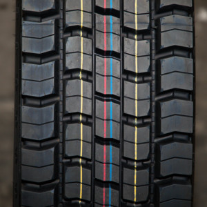 Nouveaux prix des pneus chinois Hawkway TBR sans chambre à air 295/80R22.5 Pneu de camion Garantie de 3 ans - Product Image 6