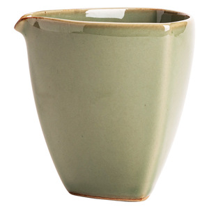 Taza de Cerámica para Té, Diseño Triangular Retro de Porcelana con Esmalte Verde Bambú, Juego de Té Kung Fu sin Tapa, Condado de Dehua - Product Image 5