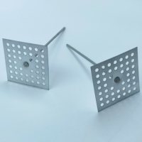 Ancrages isolants carrés perforés durables pour la construction d'isolation industrielle – Base perforée – Broches isolantes