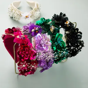 Fascia Vintage barocca con fiore di cristallo cucito a mano elegante fascia da donna in maglia larga per cene