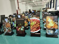 Pantalla LCD Publicitaria Digital Portátil de 55 Pulgadas para Interiores con CMS Integrado, Soporte de Piso OEM, Ligera y con Ángulo Ajustable