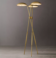 Luminaire de sol en laiton pour chambre d'hôtel, villa de luxe 5 étoiles avec fonction de télécommande LED à intensité variable