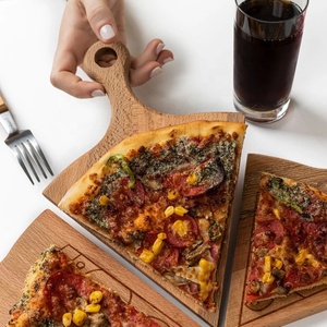 لوح تقديم بيتزا خشبي اسم مخصص على صينية تقديم البيتزا لوح تقطيع شرائح بيتزا شرائح - Product Image 5