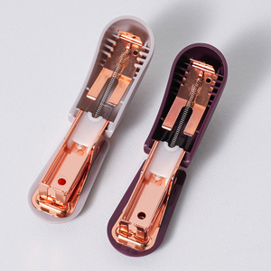 <span class=keywords><strong>Kit</strong></span> profesional <span class=keywords><strong>de</strong></span> mini grapadora en caja <span class=keywords><strong>de</strong></span> presentación: compacto y elegante para Business Essentials - Product Image 5