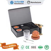 Kit de fumage de whisky haut de gamme en forme de ballon de football avec torche, copeaux de bois, verre en cristal, accessoires de bar, coffret cadeau pour les amateurs de cocktails