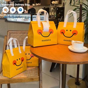 <b>Customized</b> Logo Recyclable Non Woven Disposable Thermal Cooler Bag Aluminum Foil Lining for Food Delivery Chocolate Bread - Product Image 1