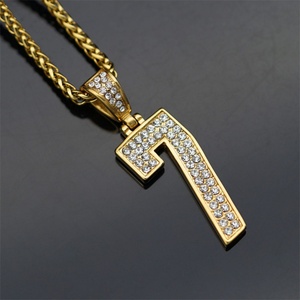 Collier pendentif numéro sept en acier inoxydable serti de diamants, style punk rock, pour femmes et hommes - Product Image 3