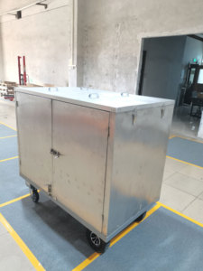 पोर्टेबल स्टेनलेस स्टील और एल्यूमीनियम चार-पहिया इलेक्ट्रिक ट्रॉली 400 डब्ल्यू मोटर फोल्डेबल स्टेकबल स्टैकेबल कार्ट औद्योगिक उपयोग - Product Image 6