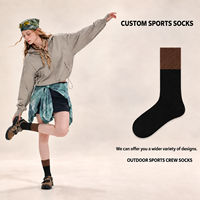 Chaussettes de sport personnalisées en gros avec logo, chaussettes athlétiques côtelées en tricot pour l'entraînement quotidien et la remise en forme