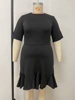 Robe noire décontractée à manches courtes et col rond avec mini volants pour femmes grandes tailles XL-4XL, coupe ajustée, idéale pour l'été