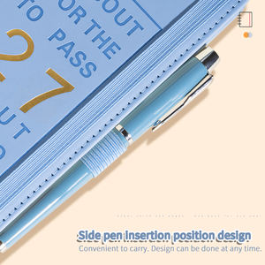 Agenda Diaria 2027, Libreta de 365 Días, Calendario en Inglés A5, Cubierta de Cuero, Encuadernación Cosida con Hilo, Correa para Mayor Eficiencia - Product Image 4