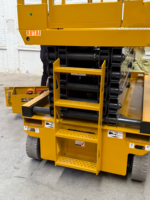 Plateforme élévatrice à ciseaux 8m/10m sans entretien, autopropulsée, à fonctionnement stable avec système de protection contre l'inclinaison pour projets de construction