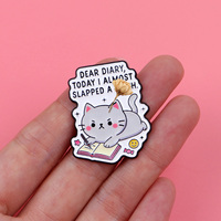 Broche émaillée avec citations de chats mignons DEAR DIARY, épingles de revers, badges pour sacs à dos, accessoires vestimentaires, bijoux amusants, cadeaux