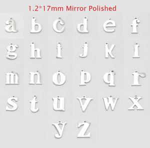 Minuscules breloques initiales lettre argent plaqué <span class=keywords><strong>or</strong></span> <span class=keywords><strong>en</strong></span> acier inoxydable charmes pour la fabrication de bijoux - Product Image 5