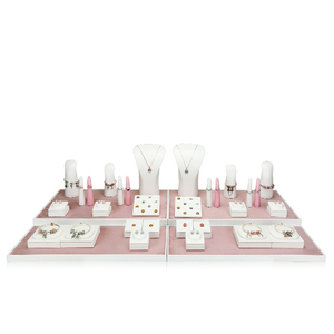 Giá đỡ trưng bày trang sức màu hồng tùy chỉnh để trưng bày trên quầy, dành cho nhẫn, vòng cổ, lắc tay, hạt cườm hoặc các loại trang sức khác - Product Image 4