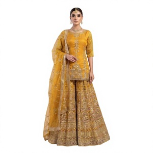 Salwar Kameez de Seda Amarillo Bordado, Vestido de Novia Tradicional para Mujer, Largo hasta el Suelo, Listo para Usar, Estilo India Pakistán - Product Image 1