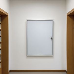 Unité d'affichage murale intérieure avec porte verrouillable, idéale pour les menus, les annonces et les affiches <span class=keywords><strong>de</strong></span> <span class=keywords><strong>sécurité</strong></span> - Product Image 3