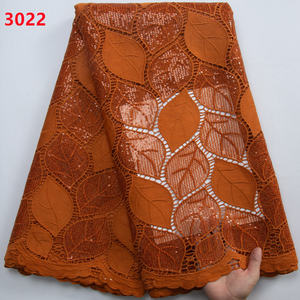 Tissu en dentelle de voile africaine avec strass et paillettes, dentelle nigériane de haute qualité et écologique pour robes de mariée pour femmes - Product Image 4