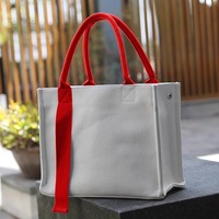 Sac fourre-tout en toile de qualité PP réutilisable et tendance avec logo personnalisé, motif de dessin animé, poignée longue pour femmes, usage quotidien
