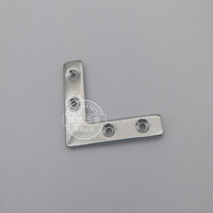 Support d'angle en aluminium Autonomy 15 – Accessoire de quincaillerie durable pour la décoration intérieure - Product Image 2