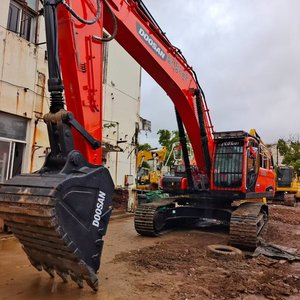รถขุด DOOSAN DX340LA มือสอง 34 ตัน เครื่องยนต์คัมมินส์ ปั๊มไฮดรอลิกคาวาซากิ มอเตอร์ วาล์ว KYB ชั่วโมงการใช้งานต่ำ สภาพ 90% ใหม่ ราคาแข่งขัน ปี 2023 - Product Image 4