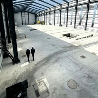 Estructura de Acero Moderna y Duradera para Granjas Avícolas, Galpón Versátil para Gallinas/Corrales para Granjas