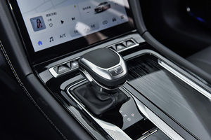 Offre Spéciale Véhicule Chinois à Essence 2023 Hongqi H5 Fast Sports 2.0t <span class=keywords><strong>2024</strong></span> Haute Vitesse 5 Places Automobile Berline Essence Hongqi H5 - Product Image 6