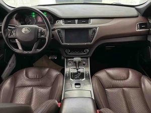 Landwind X7 2.0T Premium SUV 2016-2018 con Tetto Panoramico, Sedili Elettrici, 5 Porte, Veicolo Familiare ad Alte Prestazioni, Auto Usata - Product Image 5