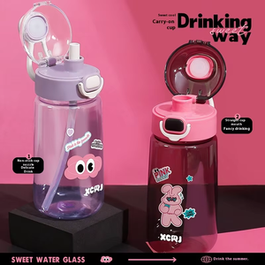 Botella <span class=keywords><strong>de</strong></span> viaje <span class=keywords><strong>de</strong></span> plástico transparente <span class=keywords><strong>de</strong></span> 700ML al por mayor, taza <span class=keywords><strong>de</strong></span> té portátil <span class=keywords><strong>de</strong></span> gran capacidad con bonito diseño <span class=keywords><strong>de</strong></span> dibujos animados para acampar - Product Image 4