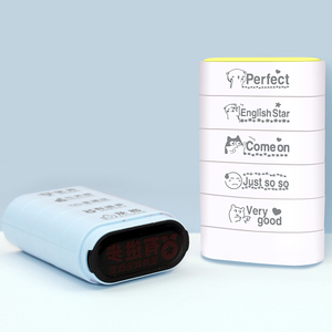 Tampon de récompense enseignant tampon en caoutchouc personnalisé six en un bloc encourager jeu de tampons en anglais pour enseignant - Product Image 1