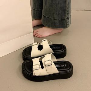 Sandales d'extérieur pour femmes à semelle épaisse rehaussante, nouvelle conception, antidérapantes, tendance mode, service OEM, été 2025 - Product Image 1