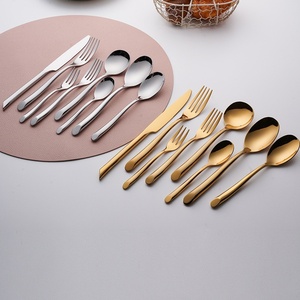 Venta al por mayor logotipo personalizado Hotel cocina cubiertos cuchillo tenedor cuchara conjunto de acero inoxidable de alta calidad - Product Image 4