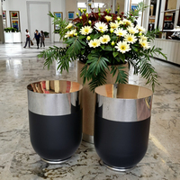Vase à fleurs grand format pour la décoration du hall et du jardin d'un hôtel de luxe / Pot de plante artificielle en métal, pots à fleurs en acier inoxydable doré pour le salon