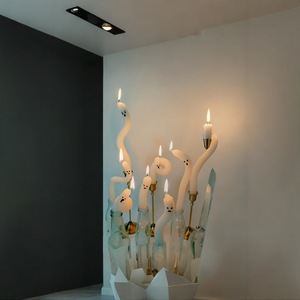 Bougies coniques de 10 pouces en forme de fantôme pour Halloween, bougies créatives pour décoration de fête à la main, centre de table pour la maison de vacances - Product Image 1