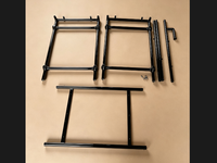 Ensemble de mobilier de jardin en acier inoxydable au design exceptionnel, facile à assembler, avec table, banc, étagère et console, robuste et résistant pour l'extérieur.