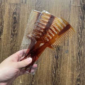 Peigne Afro à dents larges 3-en-1 multifonction pour coiffer les cheveux bouclés - Product Image 1