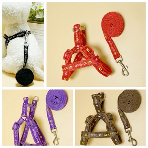 Роскошный изготовленный на заказ автомобильный ремень безопасности для собак кошек однотонный узор Регулируемый без помощи рук изготовлен из прочного нейлона искусственная отделка мехом - Product Image 4