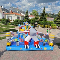 Château gonflable commercial DFRL en PVC de 0,55 mm avec toboggans et trampoline, capacité de 700 kg, souffleur inclus, installation facile, garantie de 3 ans