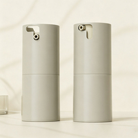 Bouteilles sans air portables de petite capacité (15 ml, 30 ml, 50 ml) fabriquées sur mesure pour le distribution de lotion.