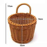 Panier mural rectangulaire marron en rotin PE tressé pour ustensiles de cuisine et articles ménagers, idéal pour le rangement et le lavage
