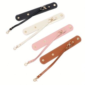 Support de serviette en cuir PU personnalisable et réglable avec fermoir doré – Vente en gros – Porte-mouchoir tendance - Product Image 1