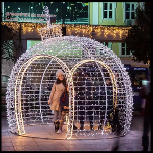 Décorations de Noël extérieures, grande boule géante lumineuse à LED en forme de maison pour les fêtes du Nouvel An - Product Image 5