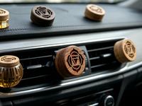 Diffuseur de parfum pour voiture OEM 7 Chakras, désodorisant longue durée en bois et métal, clip de ventilation pour aromathérapie