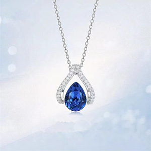 Collana con Ciondolo a Goccia Classico per Donne, Colore Blu Reale, Elegante Accessorio di Moda Quotidiana - Product Image 1
