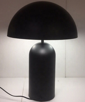 Lampe de bureau blanche minimaliste moderne, design champignon de luxe, éclairage de table de chevet pour la lecture, pour les projets d'hôtellerie
