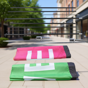 Supporto per Bandiera Pubblicitaria con Bandiere a Piuma Aperte per Uso Esterno, Kit Promozionale in Alluminio e Poliestere Digitale - Product Image 2